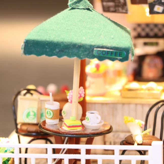 Modellbausatz Miniatur-Puppenhaus - Kaffeehaus