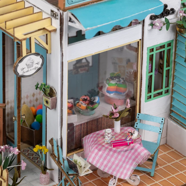 Miniature House Construction Kit Medium - Sweet Cafe